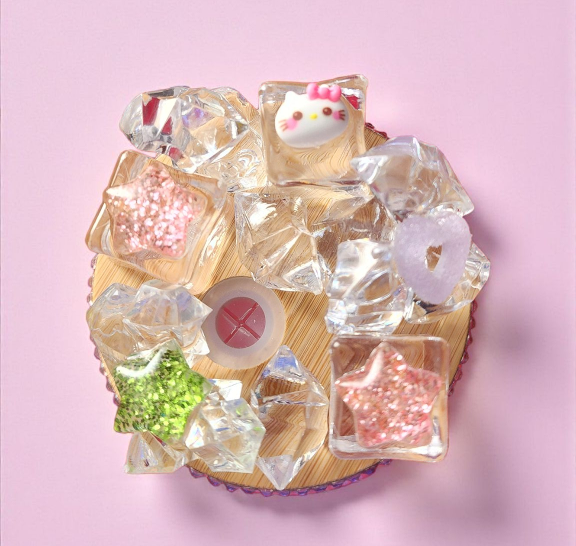 Kitty Glass Snowglobe Can Tumbler