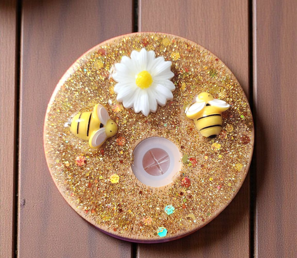 Pooh/Honey Theme Glass Snowglobe Can Tumbler